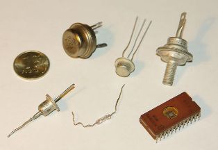Как да използвате диоди и транзистори за измерване на температурата