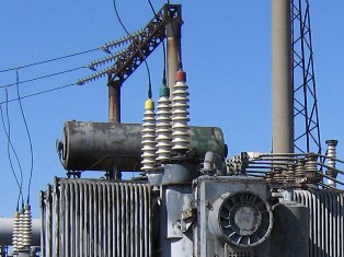 Изолатори на подстанция 110 kV