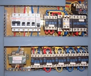 Схема на свързване в шкафа за управление
