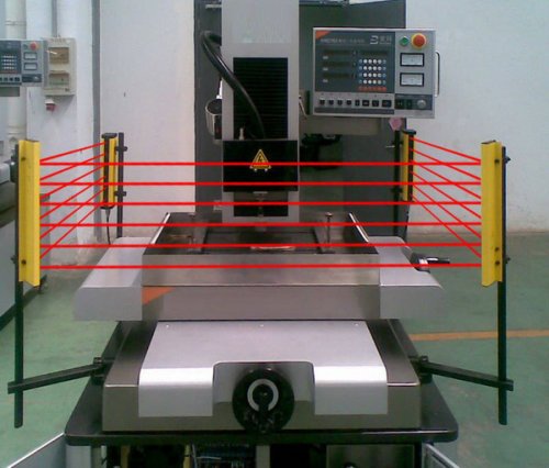 حاجز بصري على آلة CNC