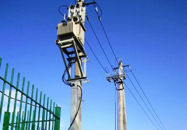 Трансформаторна подстанция на мачта 10 / 0,4 kV