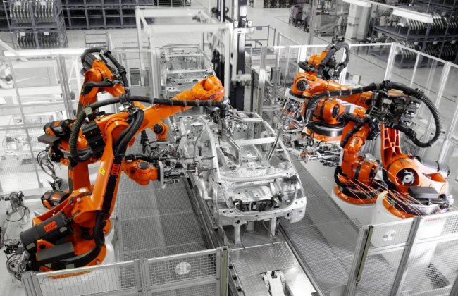 الروبوتات في صناعة السيارات