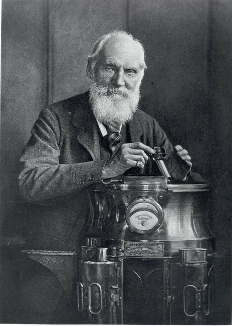 William Thomson (Lord Kelvin) ze swoim kompasem, 1902.