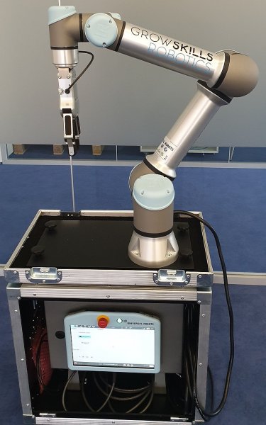 Nowoczesny robot współpracujący Cobot UR5